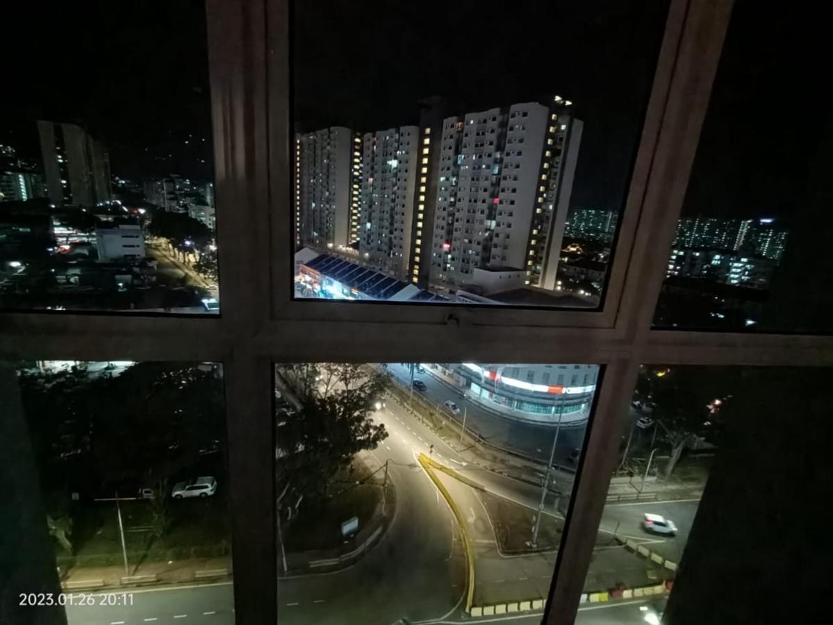 City Town 2-6 Pax Beautiful View Cozy Condo, Jelutong, Georgetown, Centre Heart Of Penang Island, Near Highway Komtar Gurney מראה חיצוני תמונה